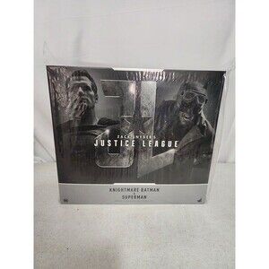 Hot Toys KNIGHTMARE BATMAN AND SUPERMAN
